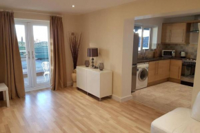 Sister's Apartment Llanelli